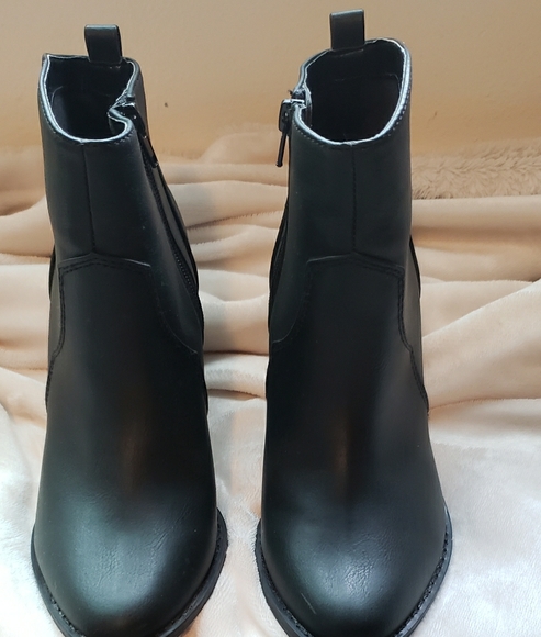 Express Shoes - Express High Heel Ankel Boots
